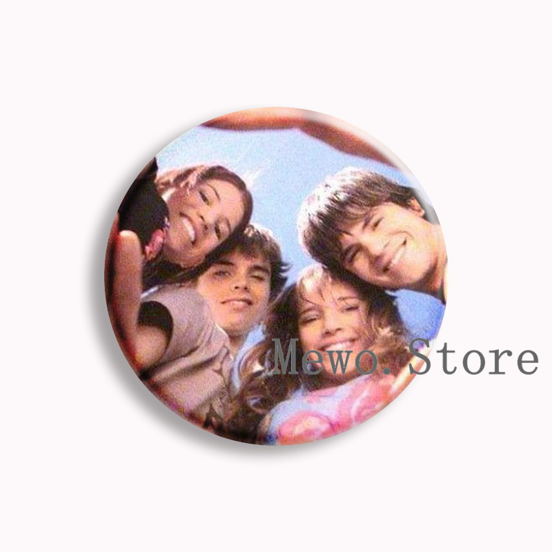 Movie Rebelde Way Soft Button  - Pin Button Badge recensione e prezzo